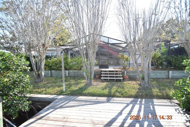 Building Photo - 705 Spanish Main Dr