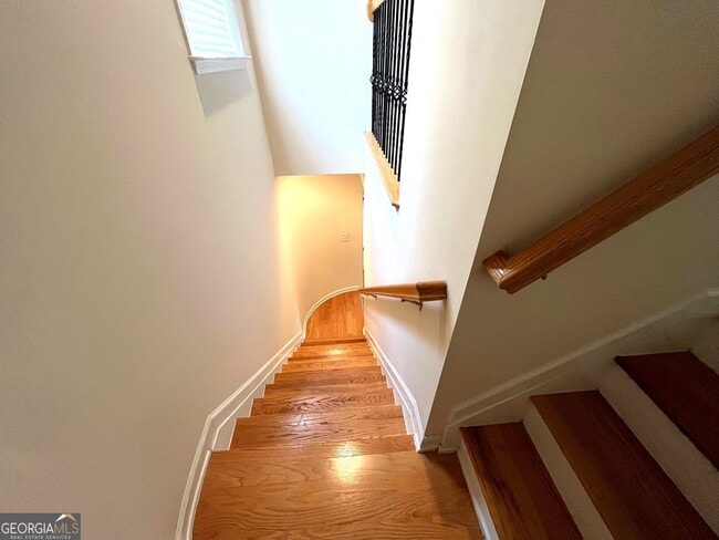 Building Photo - 1751 Highlands View Dr