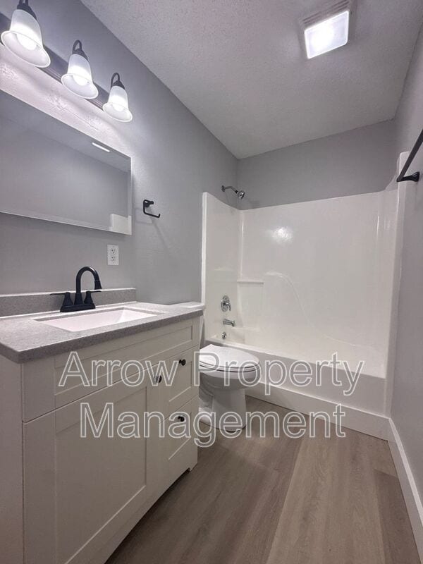 Building Photo - 1116 S 2nd St