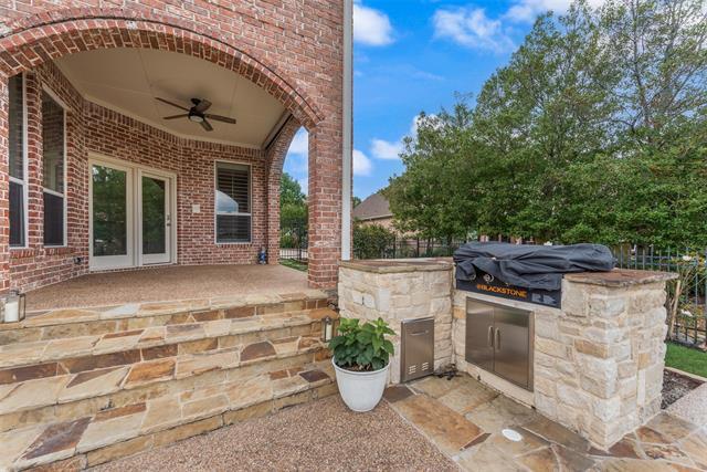 Building Photo - 704 Kleberg Ct