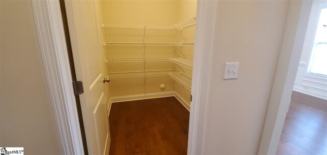 Building Photo - 225 Granito Dr
