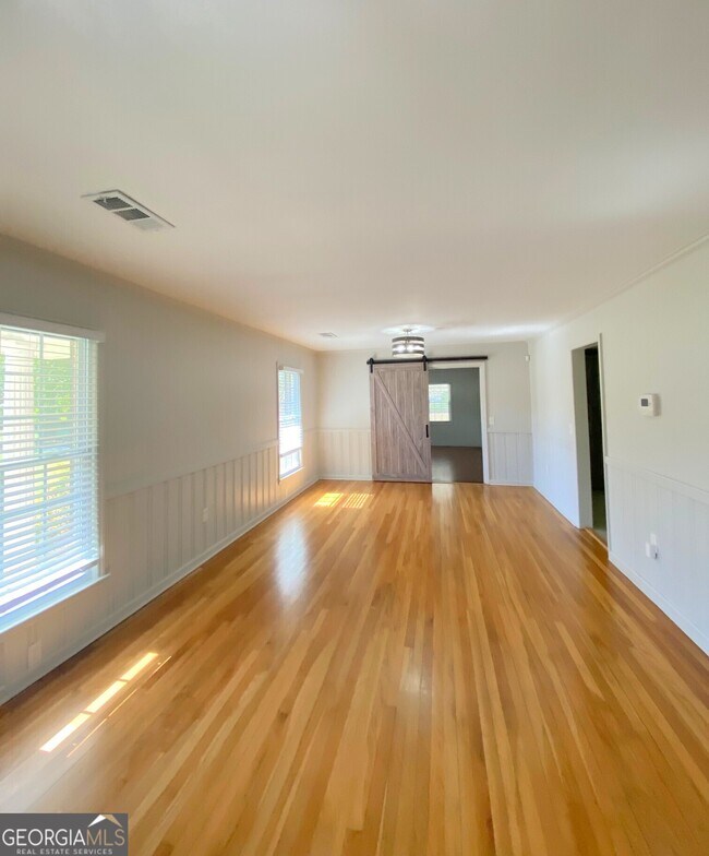 Building Photo - 8308 Villa Rica Hwy