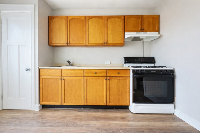 Building Photo - 3535 Lyndale Ave