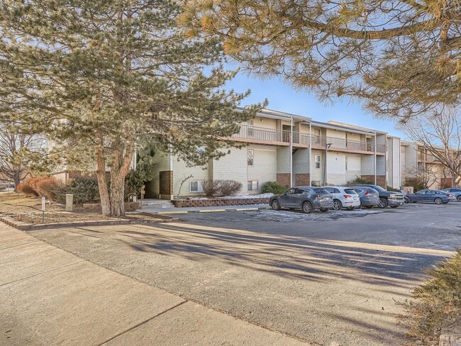 Building Photo - Move In Ready! November FREE. Denver's Per...