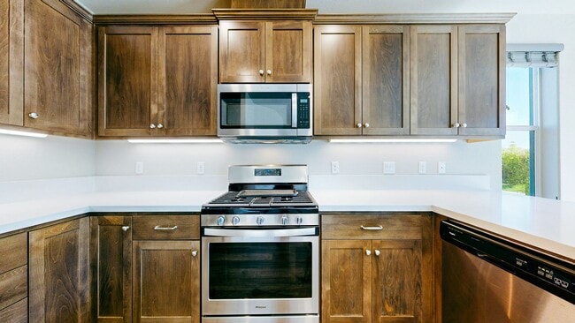 Building Photo - Rare Santa Rosa Four Bedroom house in Desi...