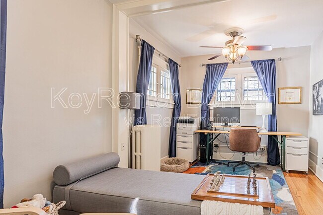 Building Photo - 740 S Corona St