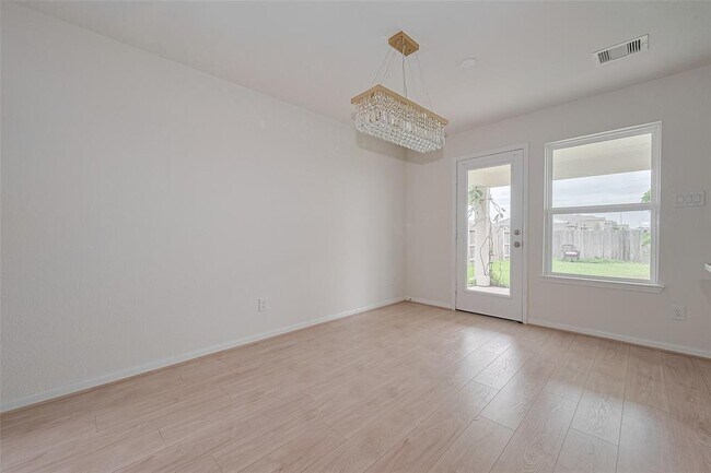Building Photo - 25406 Cheshire Knoll St
