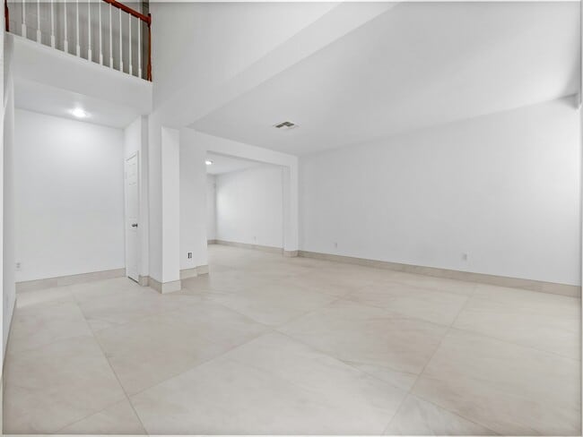 Building Photo - 6457 Winder Oaks Blvd