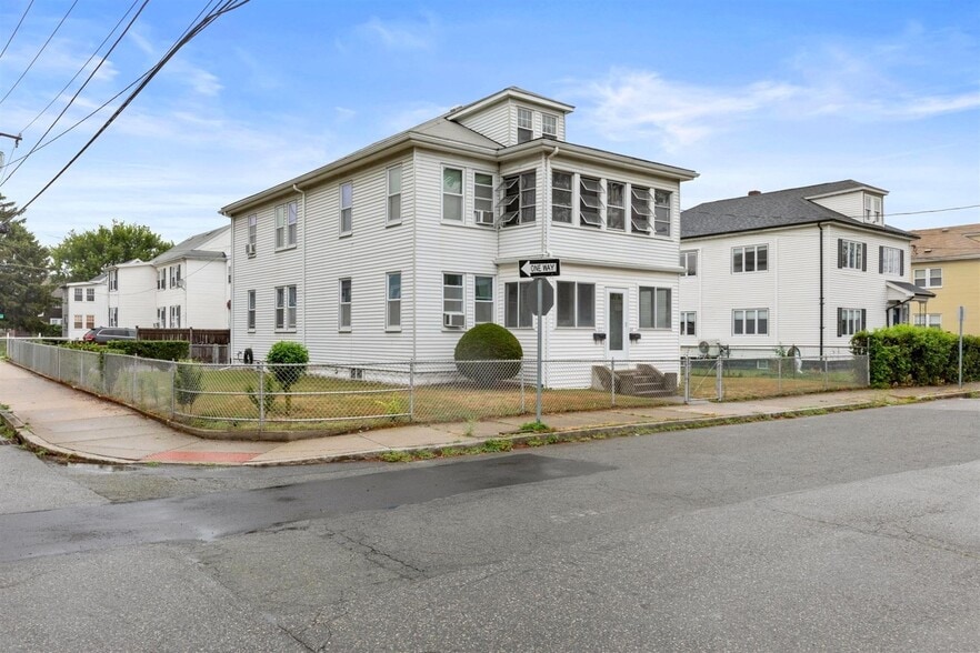 Building Photo - 62 Billings Ave