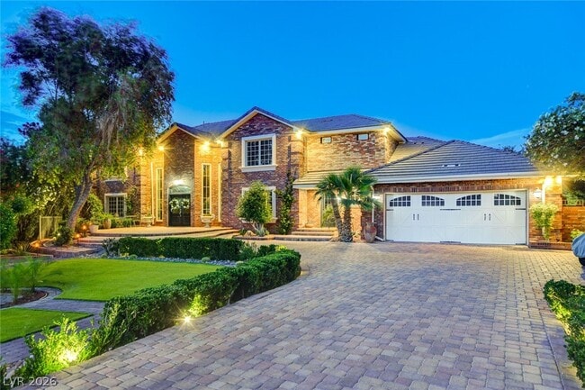 Building Photo - 7001 Alamitos Cir