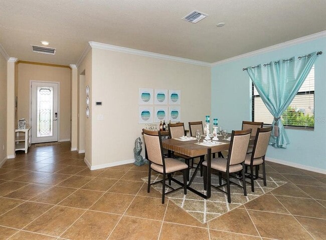 Building Photo - 12400 Cinqueterre Dr