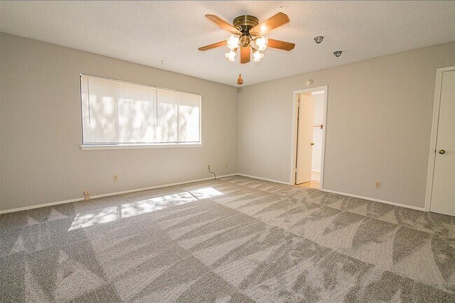 Building Photo - 3302 Gallop Cove