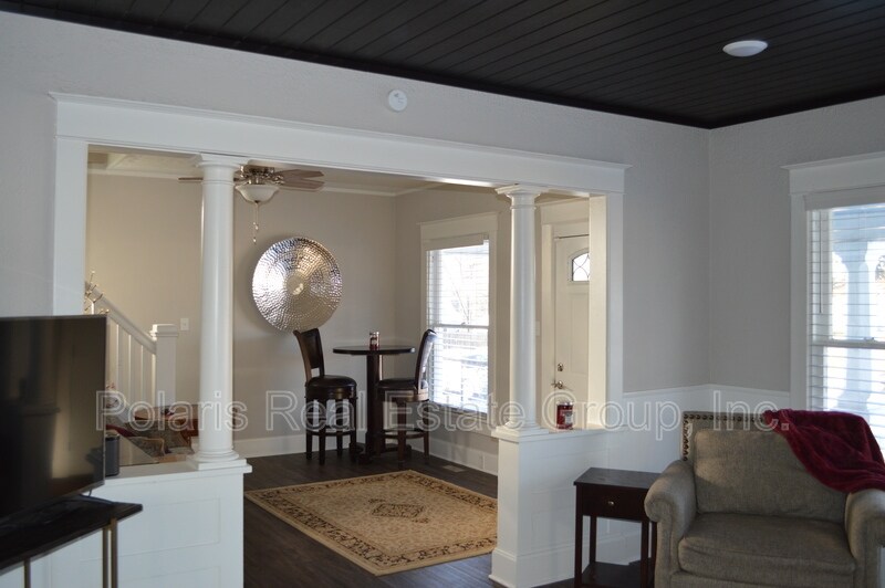 Building Photo - 931 E Raymond St