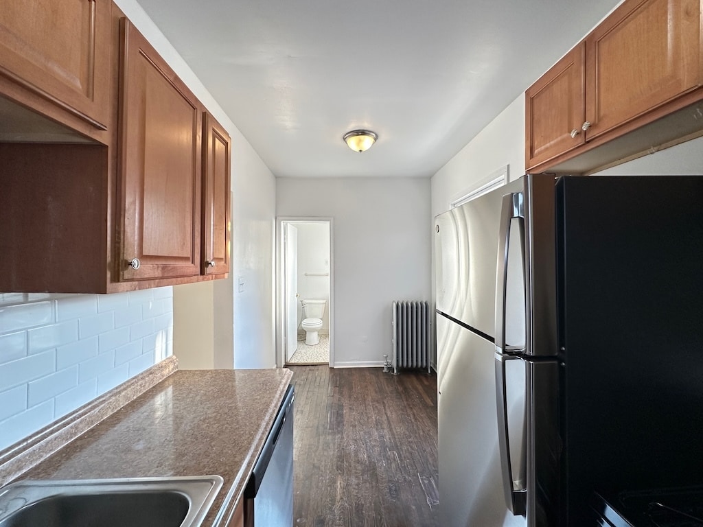 Building Photo - 939 W Sunnyside Ave