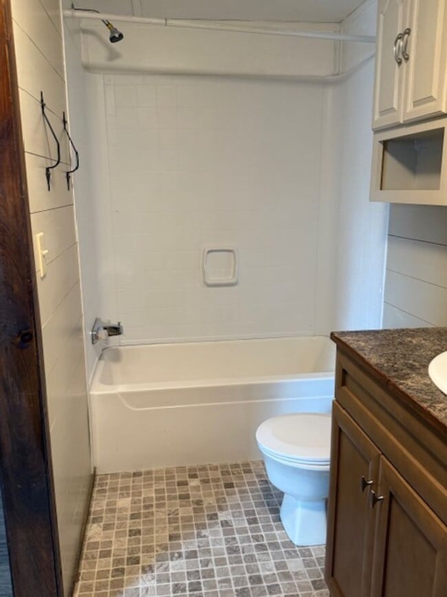 Building Photo - Greenback 37742 - 3 bed 2 bath mobile home - Lease-to-Own Option -  call Troy Adams 865-233-6949