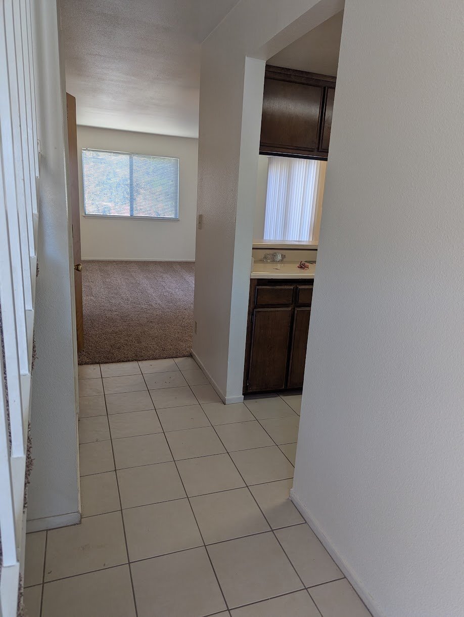 Building Photo - 850 Mission Sierra Ct
