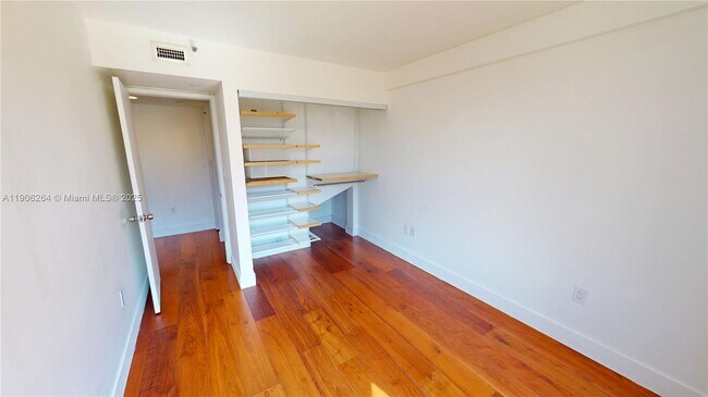 Building Photo - 2801 Florida Ave