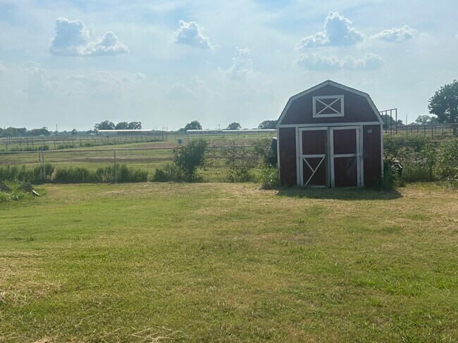 Building Photo - 339 S Pleasant Hill Rd