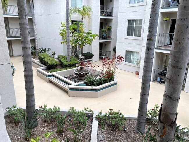 Building Photo - Beautifully remodeled Two bedroom Two Bath...