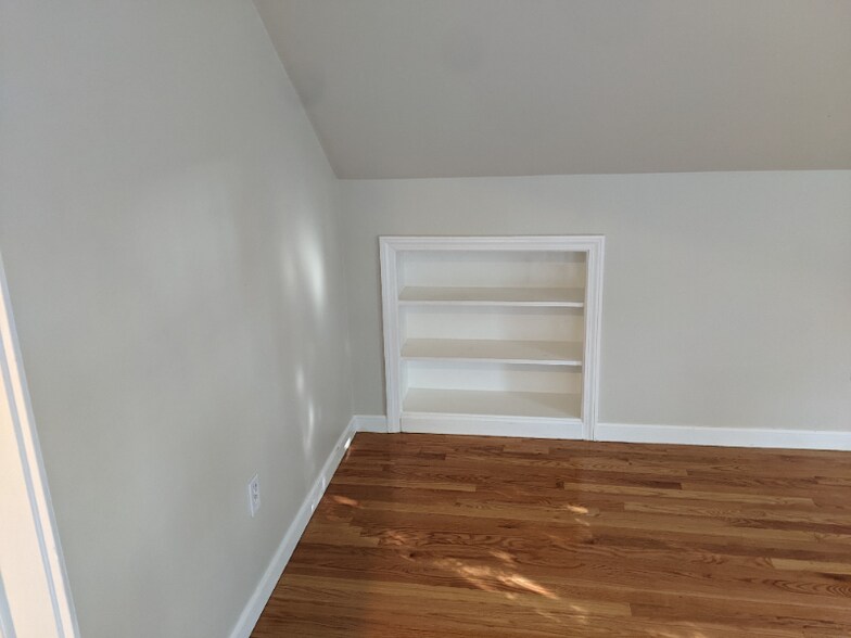 Building Photo - 57 Wachusett St