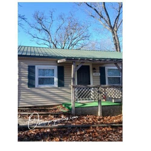 Primary Photo - 1444 Cranfield Rd