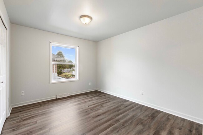 Building Photo - Elkton 2 story - Coming Soon