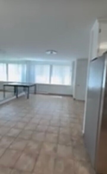 Building Photo - 23-37-37 120th St