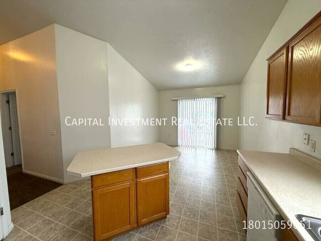 Building Photo - 5480 W 4260 S