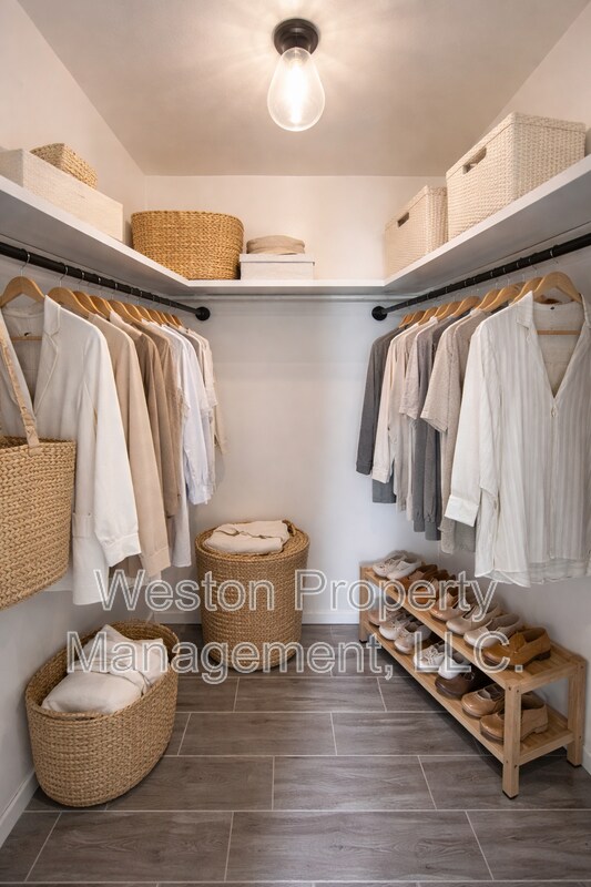 Building Photo - 6032 Northwest Expy