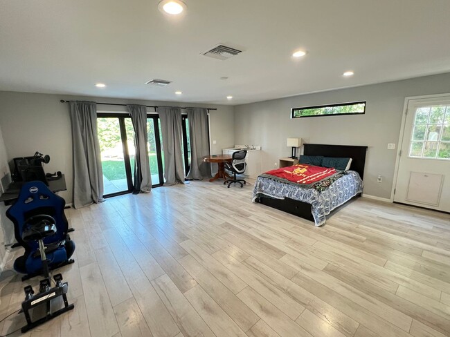 Building Photo - Beautifully Upgraded 5 Bed 4 Bath Orange Pool Home