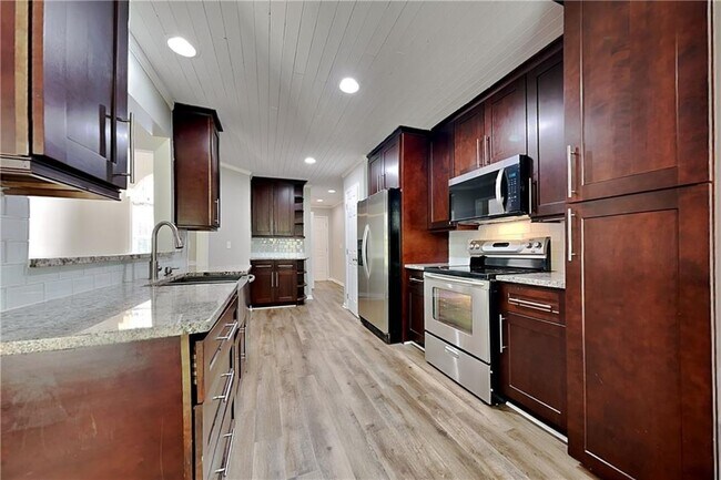 Building Photo - 1625 Alcovy River Dr