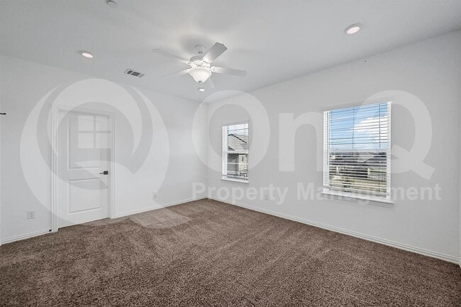 Building Photo - 2226 Adena Spgs Dr