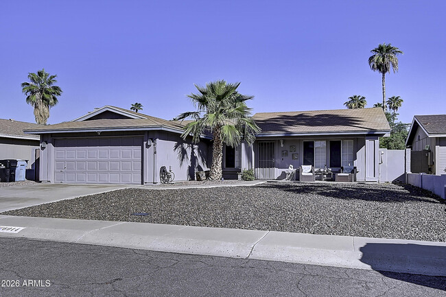 Building Photo - 6914 E Beverly Ln
