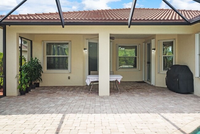 Building Photo - 4/3/2 Copperleaf POOL home in Palm City!!