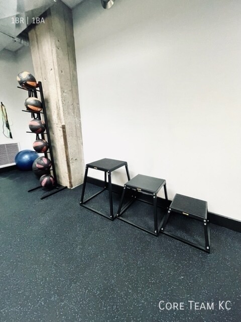 Building Photo - 204 Walnut St