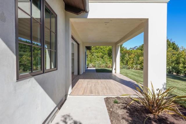 Building Photo - 14827 Rancho Santa Fe Farms Rd