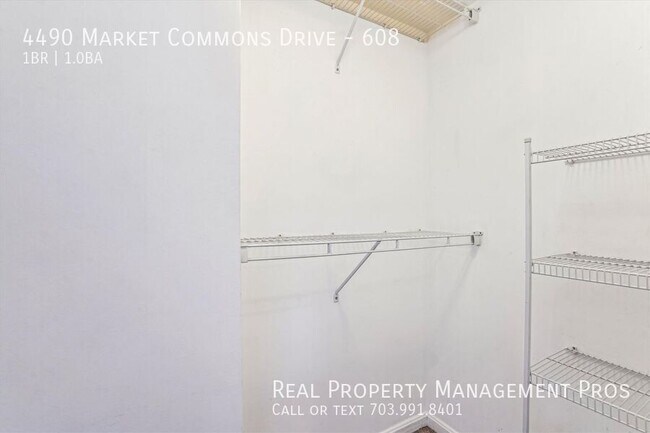 Building Photo - 4490 Market Commons Dr