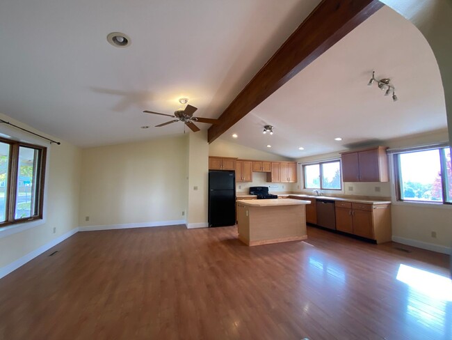 Building Photo - Spacious 4-Bedroom Home with Mother-in-Law...