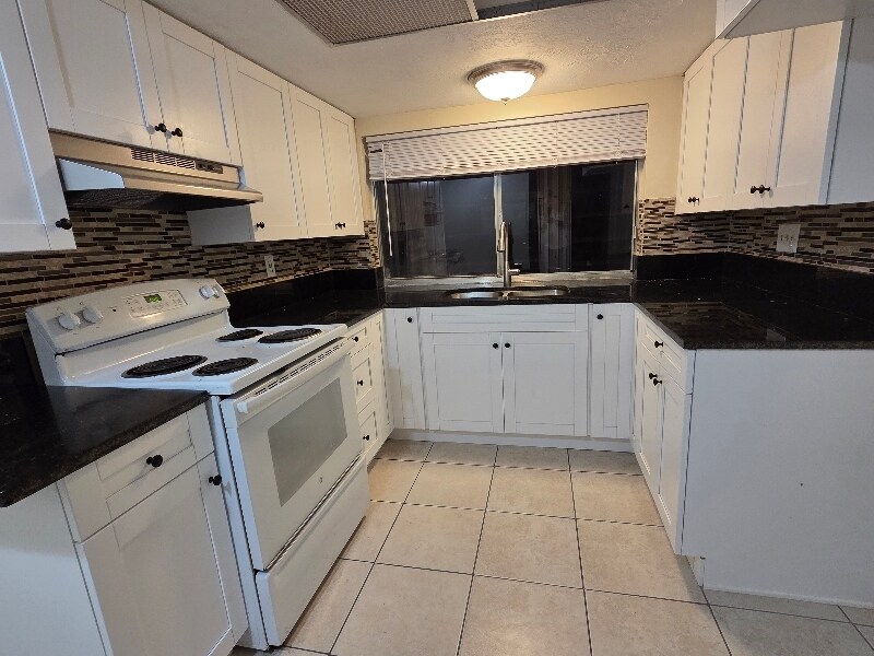 Building Photo - 7144 Stone Rd