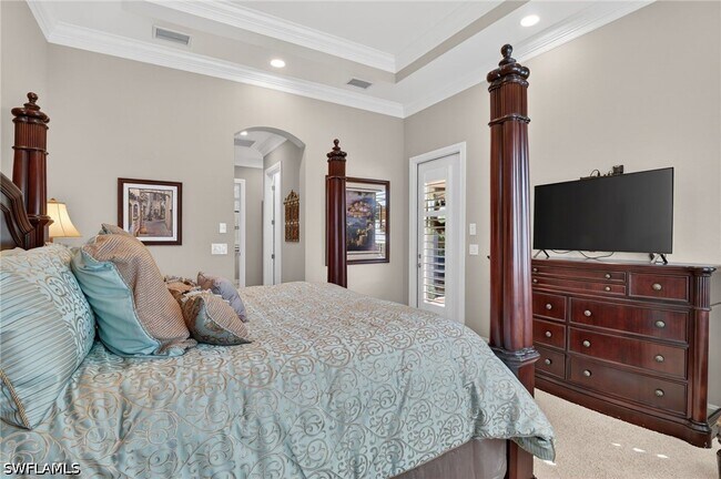Building Photo - 7352 Lantana Way