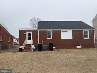 Building Photo - 312 Woodford St