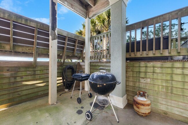 Building Photo - 3204 Sand Dollar Ln