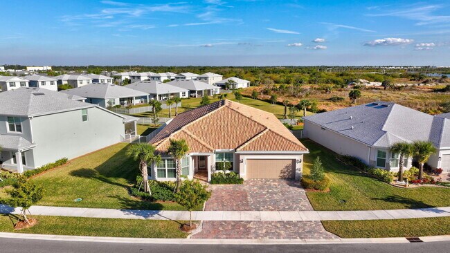 Building Photo - 12249 SW Sand Dollar Wy