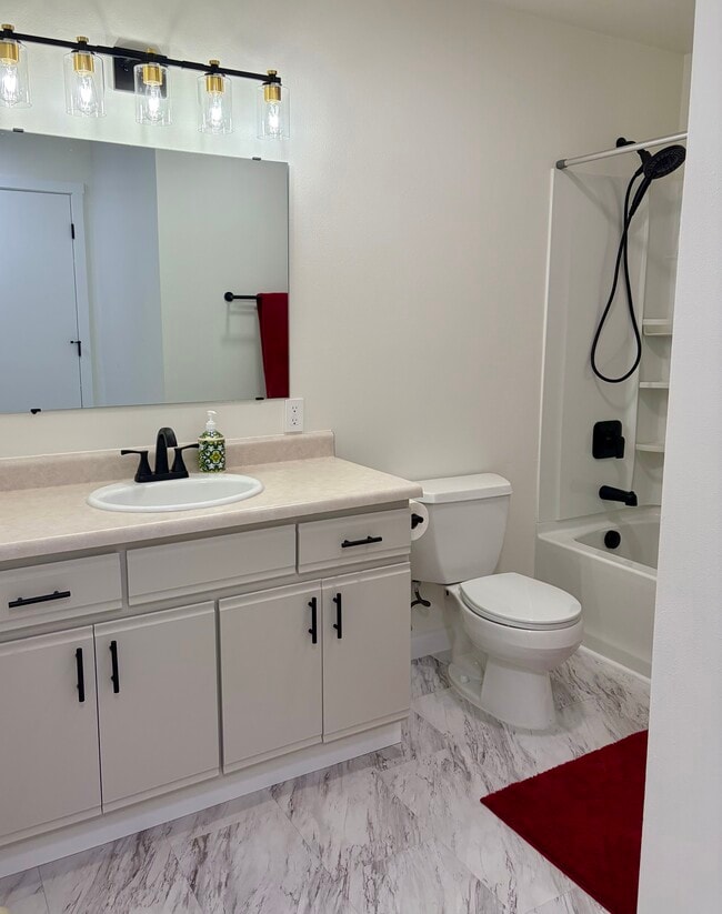 Building Photo - Helena - Quadplex