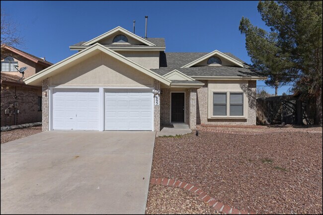Building Photo - 695 Bluff Canyon Cir