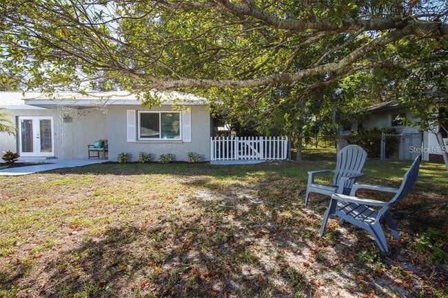 Building Photo - 2060 Sunnyside Pl