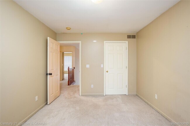 Building Photo - 42104 Echo Forest Dr