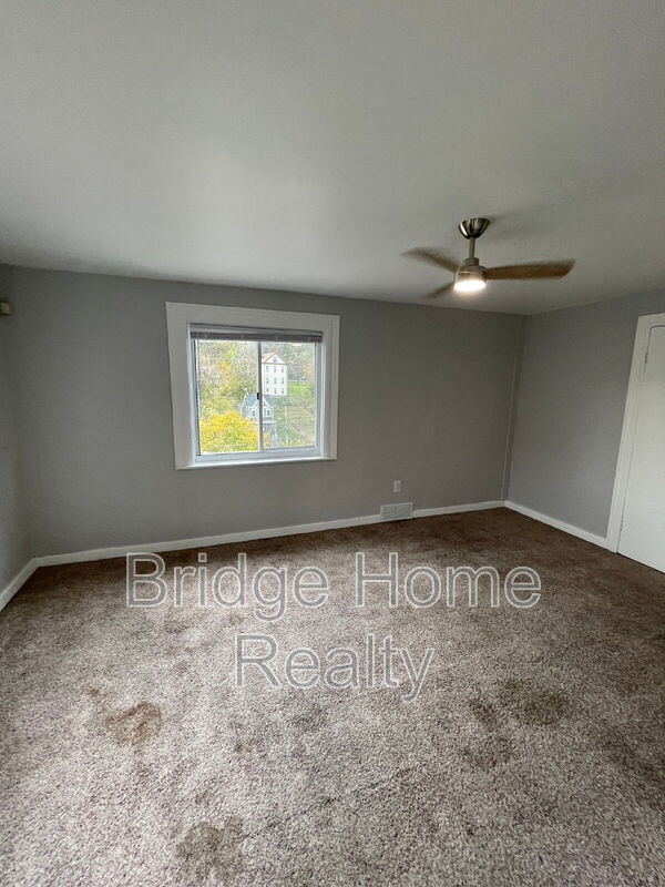 Building Photo - 2404 S 18th St