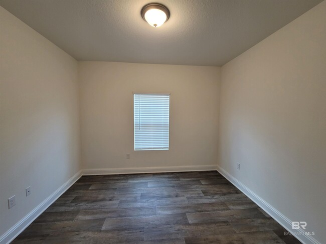 Building Photo - 14630 Dayton Cir