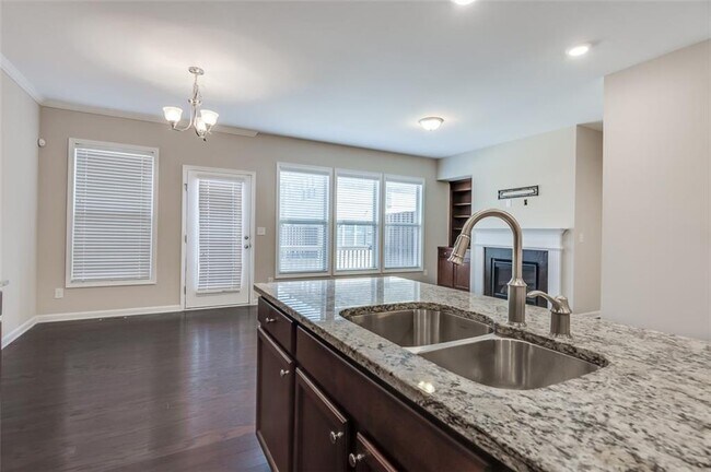 Building Photo - 809 Ivy Vine Pl